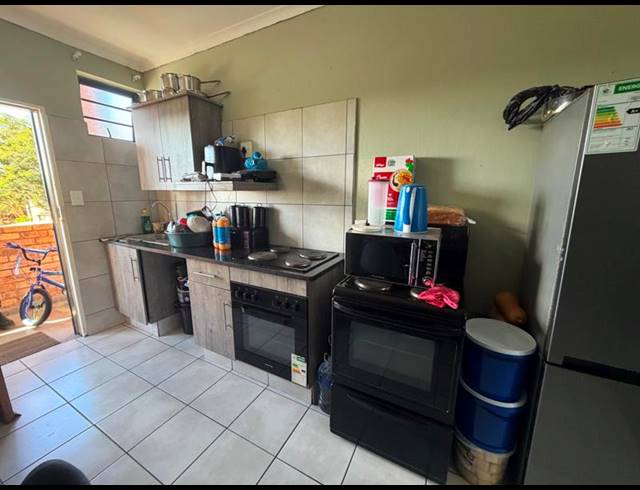 2 BEDROOM APARTMENT FOR SALE IN ELANDSPOORT